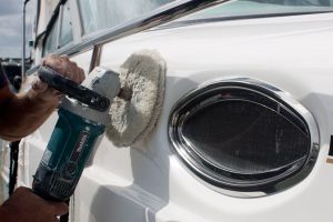 Boat polishing